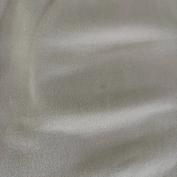 Lululemon Scuba Mid-Rise Oversized Jogger - Light Ivory - Size M - Picture 4 of 7